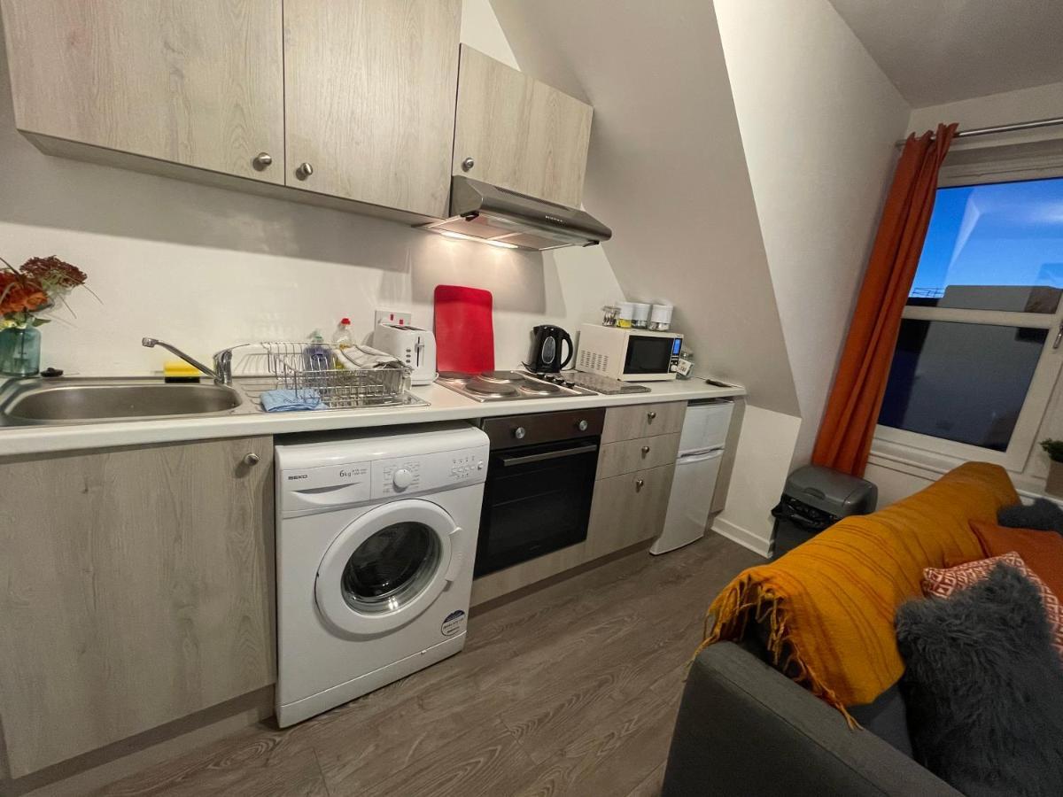 Апартаменти Carvetii - Edward House D - 2 Dbl Bed 2Nd Floor Flat Данфермлін Екстер'єр фото